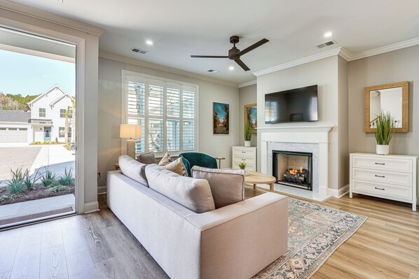 Interior - Historic Location: Townhome in Johns Island! (Johns Island)