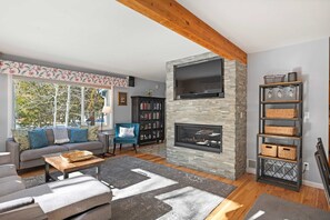 TV, fireplace, DVD player, offices