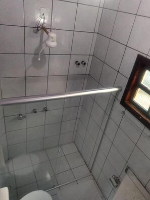 Towels, soap, shampoo, toilet paper