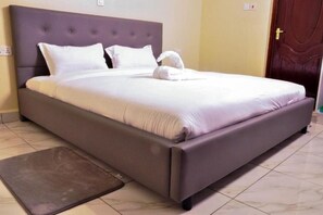1 chambre, fer et planche Ă repasser, Wi-Fi, draps fournis