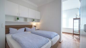 2 slaapkamers, een strijkplank/strijkijzer, wifi, beddengoed