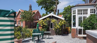 Apartment Krabbenfischer with balcony in the Hotel Windrose, ca65qm, in the center of Borkum