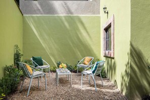Apartment | 1 bedroom - Elysian Deco Suites - A Kaleidoscope of Color (San Miguel de Allende)