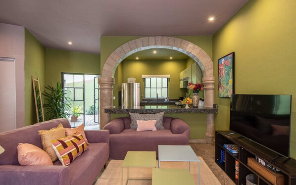Apartment | 1 bedroom - Elysian Deco Suites - A Kaleidoscope of Color (San Miguel de Allende)