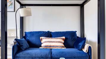 テレビ、書斎 / ワークスペース