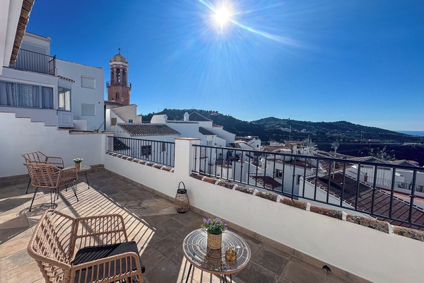 Deluxe Suite, Multiple Beds, Private Bathroom, Sea View | Terrace/patio