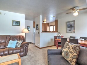 Exterior - Corner Unitground Floor + Hot Tubspatio W/D in Unit (Steamboat Springs)