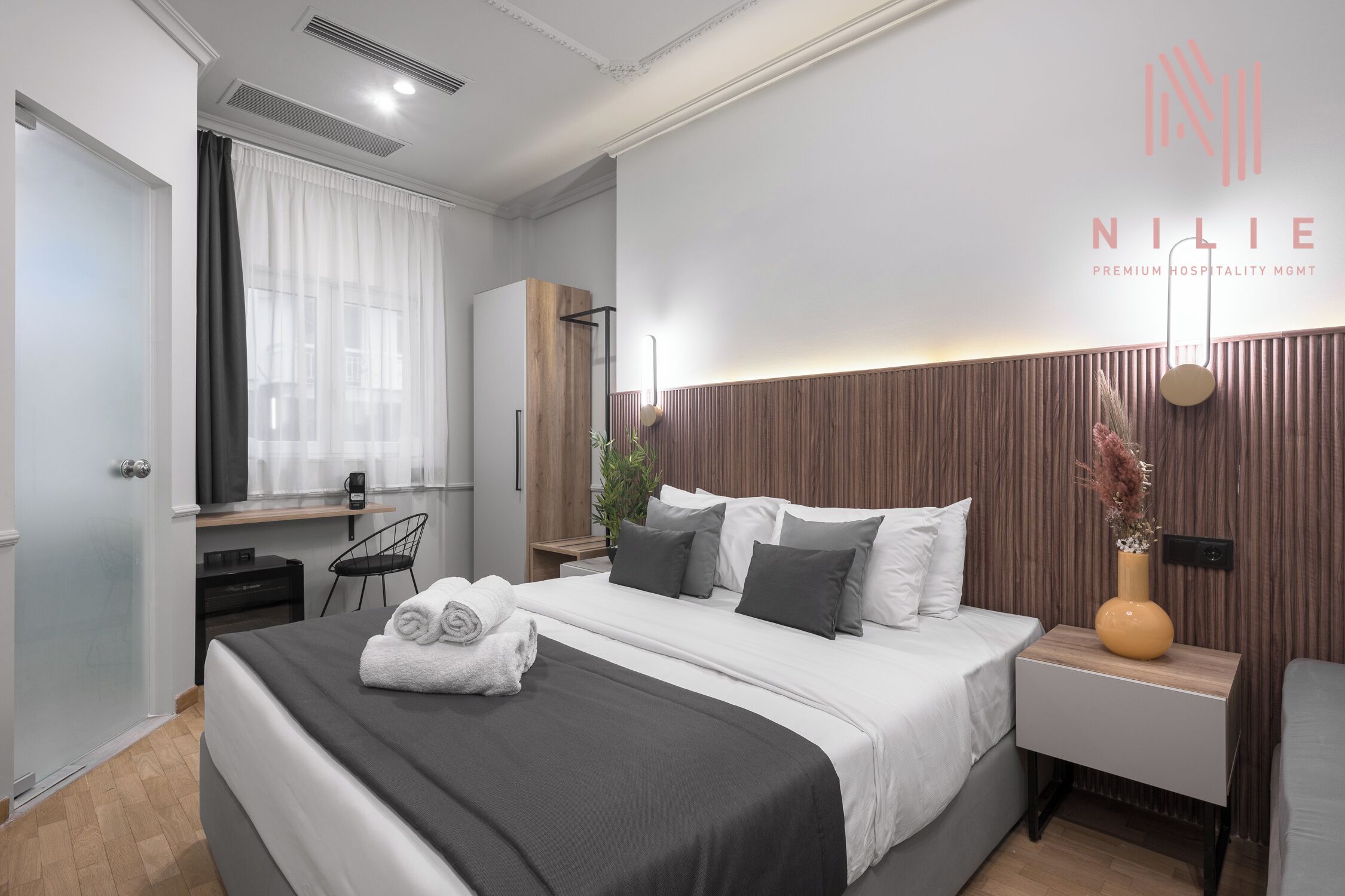 Decoración personalizada, muebles diferentes y wifi gratis 