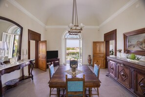 Dining - 4 Bedroom Villa, Private Pool, Marsala (Marsala)