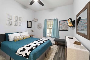 3 bedrooms, iron/ironing board, travel crib, WiFi