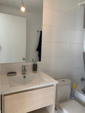 Dusj, såpe og toalettpapir