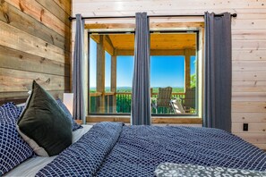 5 室のベッドルーム、アイロン / アイロン台、旅行用ベビーベッド、WiFi (無料)