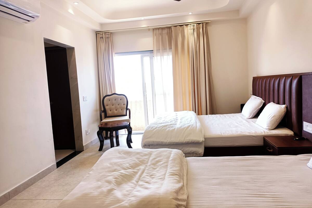 Phòng 3 Deluxe, ban công | Quang cảnh hồ