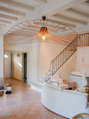 Interior - Le Mas des Cigales: tastefully decorated house with swimming pool in the heart of the Alpilles. (Saint-Étienne-du-Grès)
