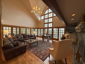 Smart TV, fireplace, books