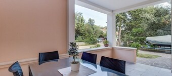 Apartment Pineta 1, offers you comfort for your ideal vacation, located in Artatore.