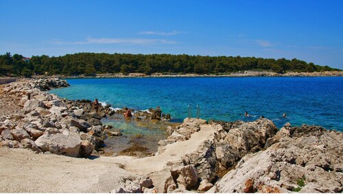 Apartment Prica 1, located in Mali Lošinj, possible to accommodate four people.