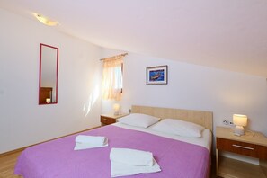 2 室のベッドルーム、WiFi、ベッドシーツ