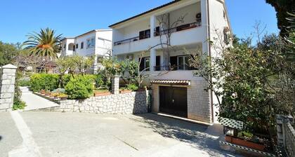 Studio Rahela 3 in Mali Lošinj, Zagazinjine. Suitable for 2 people.