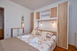 1 bedroom, WiFi, bed sheets - Apartment Ruzica 2, suitable for 2-3 people, located on Malin, in Mali Lošinj. (Mali Losinj)