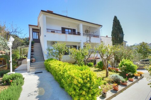 Apartment Rahela 1 in Mali Lošinj, suitable for 4 people.