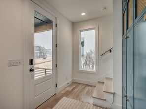 Interior - Carlton Landing-Reba's Retreat (Carlton Landing)