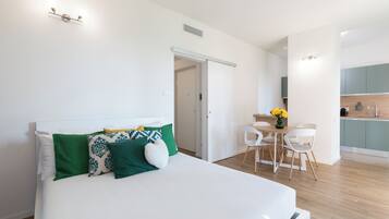 Luxury Studio, City View | Iron/ironing board, free WiFi, bed sheets