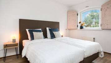 11 slaapkamers, individueel gemeubileerd, beddengoed