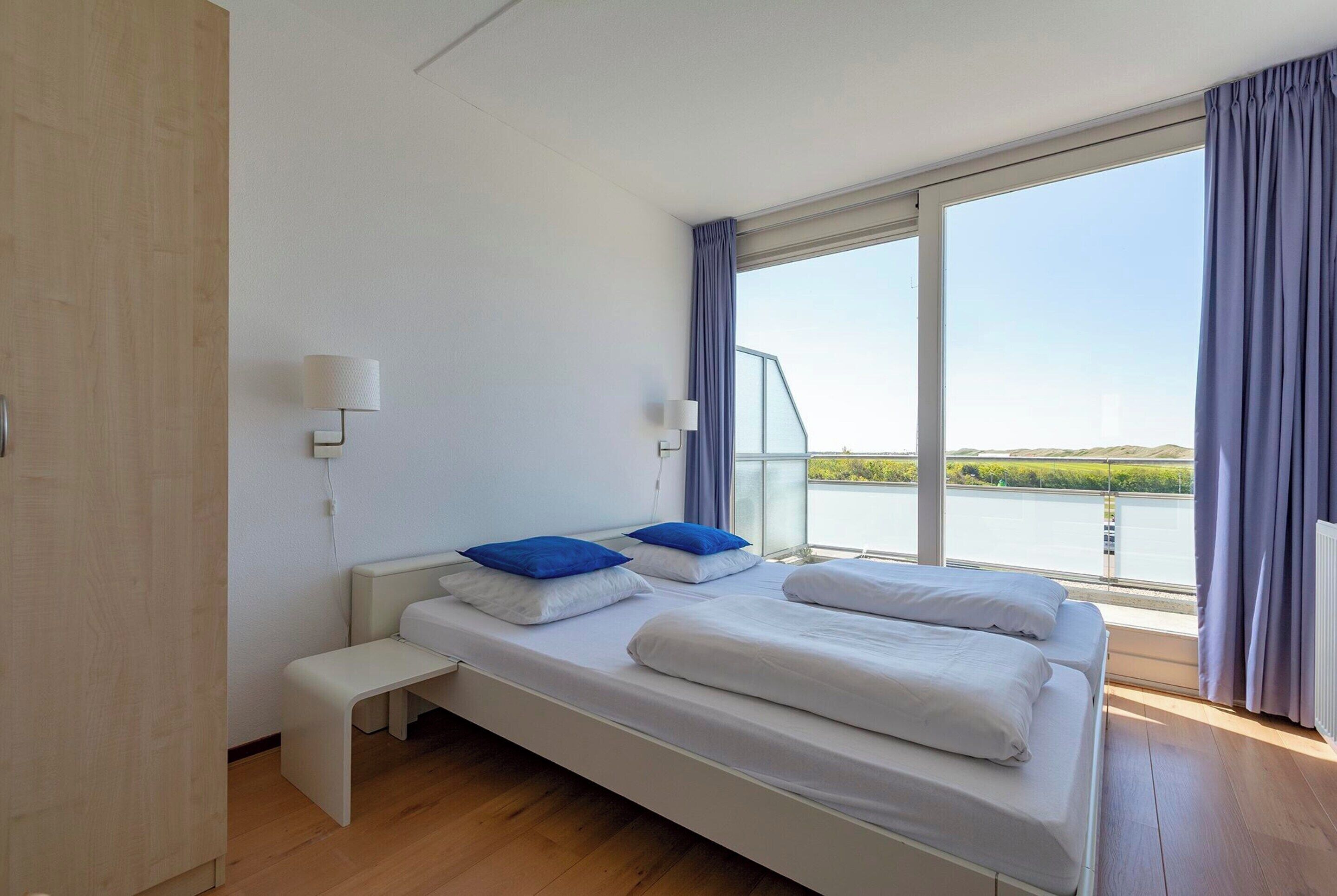 4 bedrooms, individually furnished, bed sheets