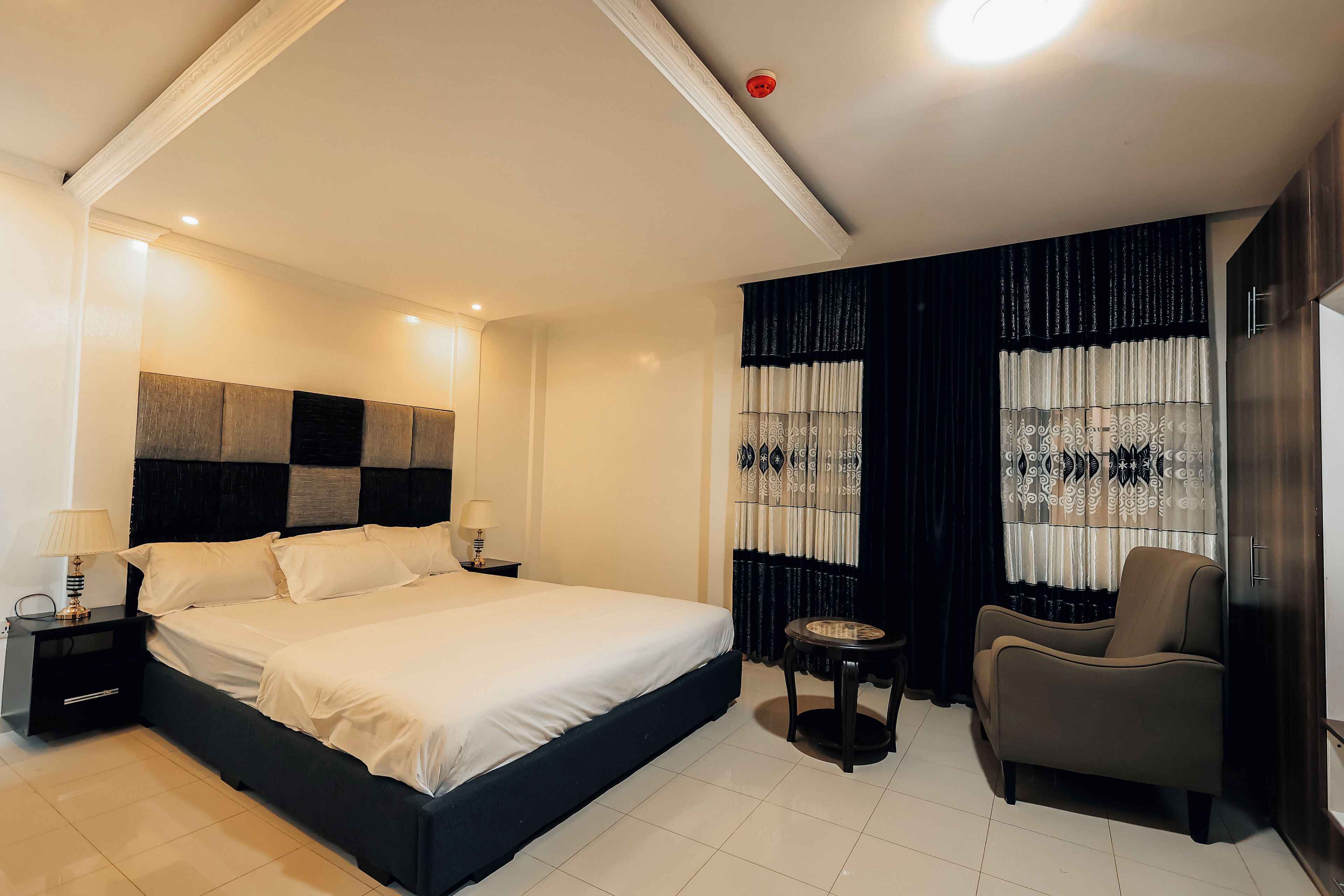 3 Schlafzimmer, Bügeleisen/Bügelbrett, WLAN, Bettwäsche