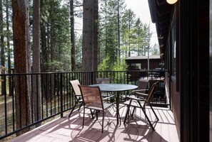 Outdoor dining - Palisades and North Star Ski Apres at St. Francis (Tahoe City)