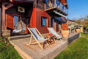 Khu ẩm thực ngoài trời