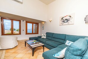 Living area - Ceraso Sunset (Olbia)