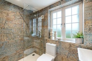 Bathroom - The Coachhouse, Devon (East Budleigh)