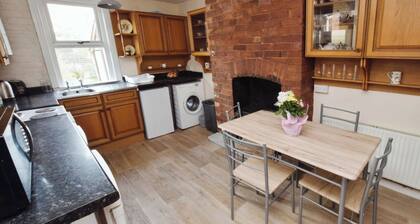 Exeter Terrace Retreat - 4 Bedroom House