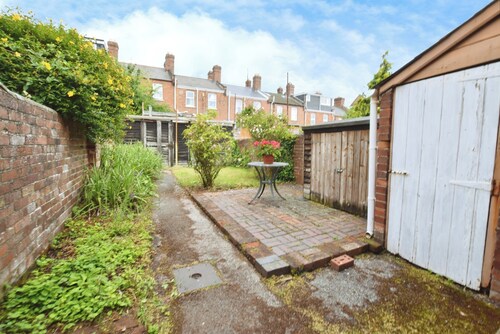 Exeter Terrace Retreat - 4 Bedroom House