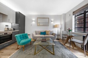 Apartment | Living area