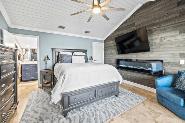 2 bedrooms, iron/ironing board, free WiFi