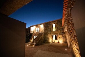 Exterior - Old house restored in Douro, 5 km from Vila Real. Comfort and tranquility. (Vila Real)