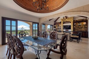 Dining - Escape to Paradise in Cabo San Lucas! (Cabo San Lucas)