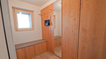 Apartment, Balcony, Mountain View | Free WiFi