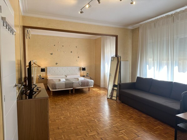 Chambre Quadruple, salle de bains commune