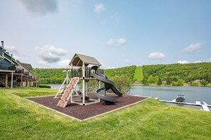 Children’s area - Cozy Lakefront Stay w/ Deck & Fireplace (McHenry)