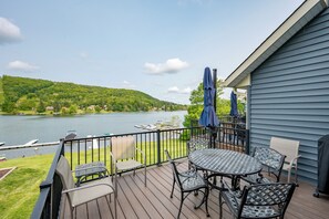 Outdoor dining - Cozy Lakefront Stay w/ Deck & Fireplace (McHenry)