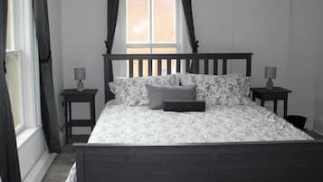 1 quarto, Wi-Fi de cortesia, roupa de cama