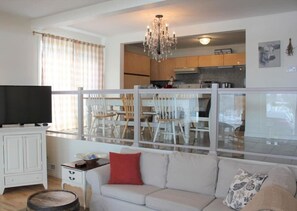 TV, fireplace - Family Friendly in Picton, PEC! (Prince Edward)