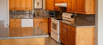 Rare 6 bedroom Gem in Picton