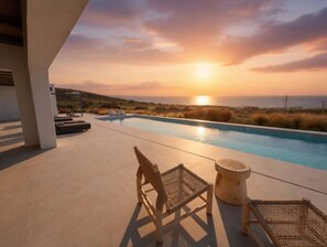 Pool - Faragas Hill (Paros Island)
