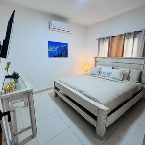 3 bedrooms, iron/ironing board, free WiFi, bed sheets