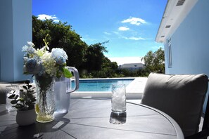 2 Private Deluxe Bedrooms with salt water pool, outdoor kitchen and living room | Terrace/patio - Glory of Eden (Nassau)